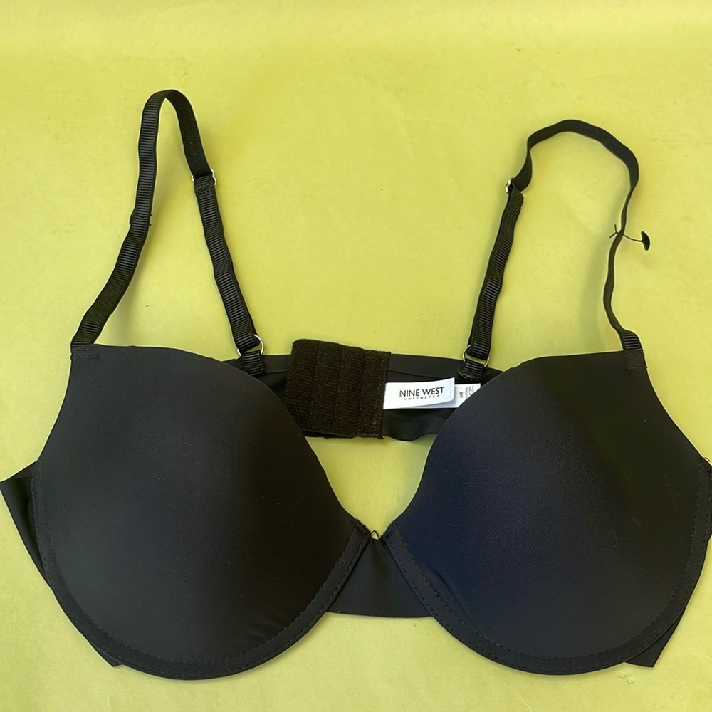 New black Nine West intimate